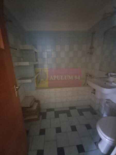 Apartament 3 camere in zona Unirii-Casa Poporului